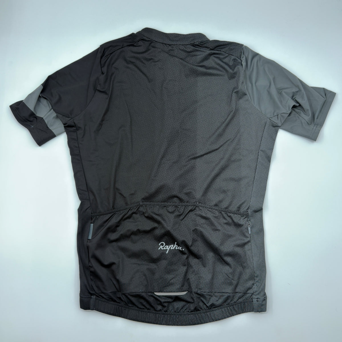 Rapha x Cannondale Pro Team Lightweight Jersey rear view showing three pockets, reflective tabs and perforated knit