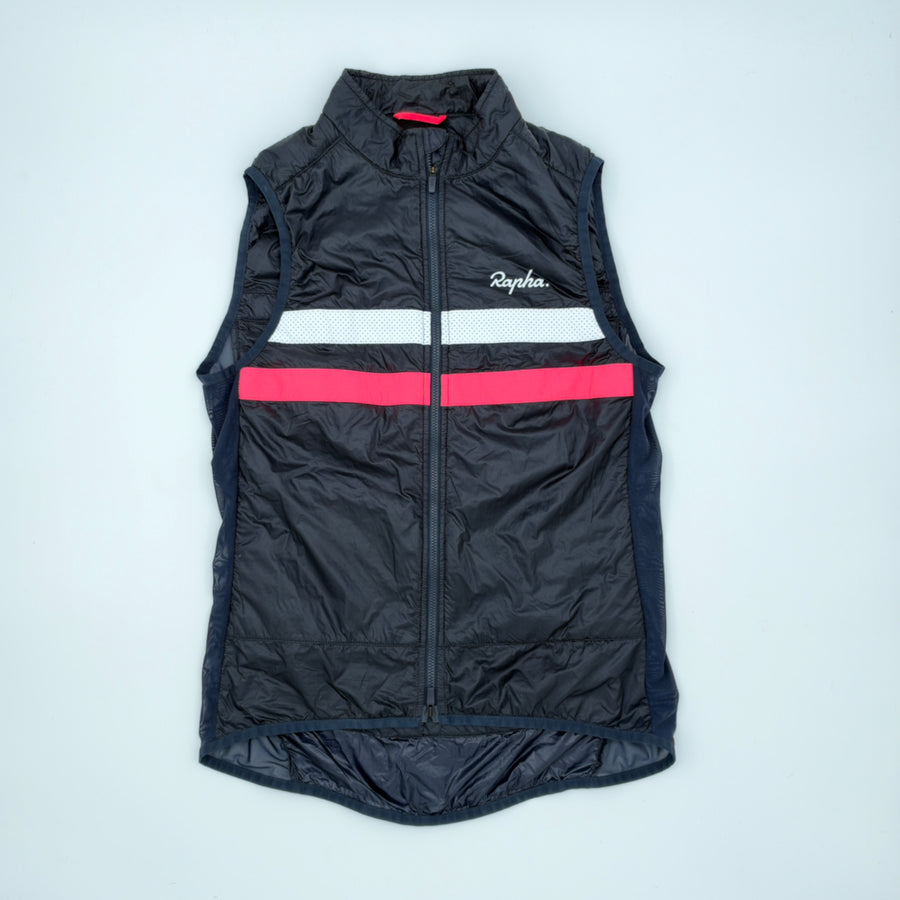 Angled front view showing quilted insulated panels and full-length zip (alternate view)